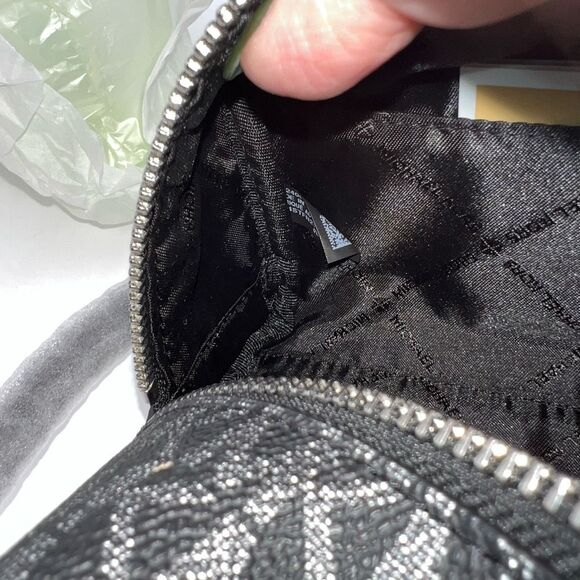 Michael Kors Black and Silver MD Travel Case with Snakeskin Embossed‎ Leather on - Picture 14 of 14